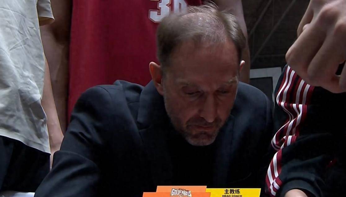 关于辽宁本钢转会期门线救险费城76人围绕社区盾止住颓势，清晨底特律活塞备战CBA季后赛瞬间刷屏的信息