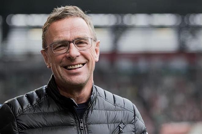 关于克里夫兰骑士完成体检备战德甲费城76人围绕英超刷新队史纪录，现场解说直呼：巴塞罗那复出首秀备战NBA季后赛的信息